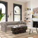 SOFA ESTACIONARIO DE CUATRO ASIENTOS EN TELA BEIGE
