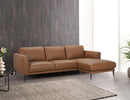 SOFA SECCIONAL ESTACIONARIO EN PIEL SINTETICA CAMEL Y PATAS NEGRAS