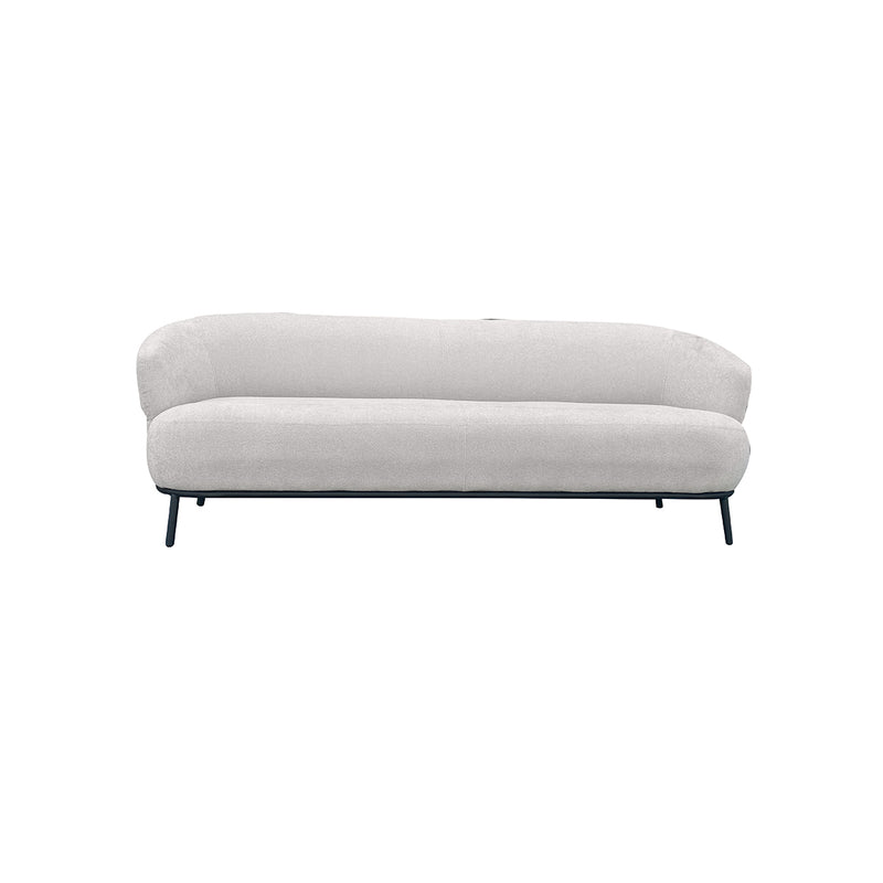 SOFA ESTACIONARIO DE TRES ASIENTOS EN TELA BEIGE.