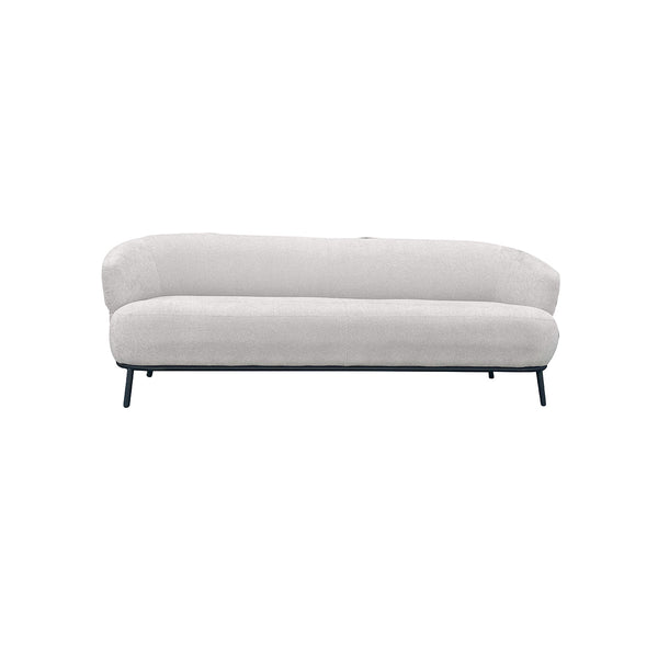 SOFA ESTACIONARIO DE TRES ASIENTOS EN TELA BEIGE.