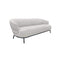 SOFA ESTACIONARIO DE TRES ASIENTOS EN TELA BEIGE.
