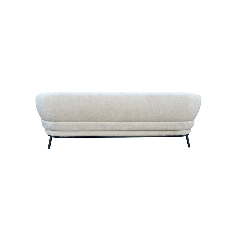 SOFA ESTACIONARIO DE TRES ASIENTOS EN TELA BEIGE