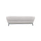 SOFA ESTACIONARIO DE TRES ASIENTOS EN TELA BEIGE.