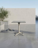 MESA DE COMEDOR DE EXTERIOR TOPE ESTILO MARMOL Y BASE BEIGE