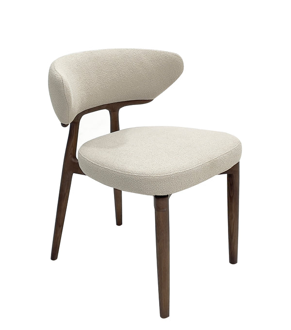SILLA DE COMEDOR EN TELA BEIGE Y PATAS ACABADO DE MADERA