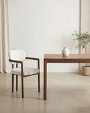 SILLA DE COMEDOR EN TELA OFF WHITE Y PATAS ACABADO DE MADERA