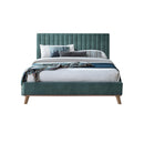 CAMA QUEEN EN TELA VERDE Y PATAS MARRONES