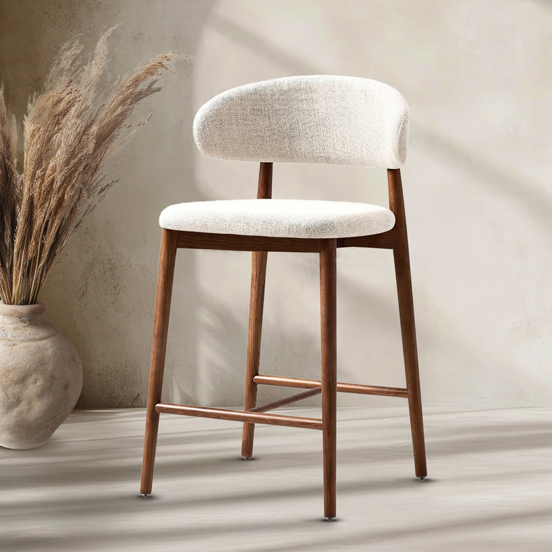TABURETE DE BAR EN ELA BEIGE Y ACABADO DE MADERA