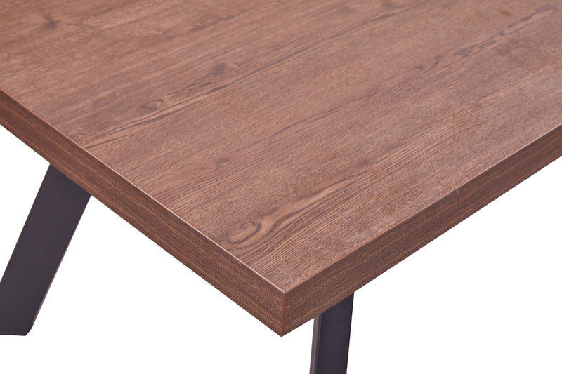 MESA DE COMEDOR ACABADO DE MADERA Y PATAS NEGRAS