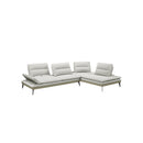 SOFA SECCIONAL ESTACIONARIO EN TELA BEIGE Y PATAS NEGRAS