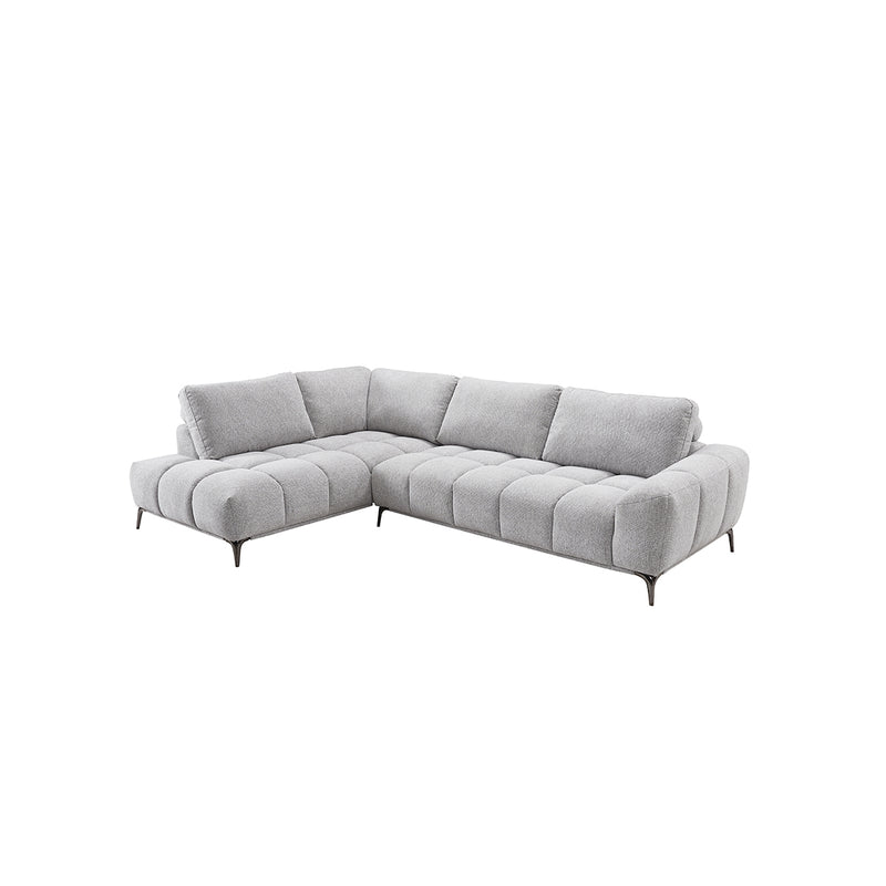 SOFA SECCIONAL ESTACIONARIO EN TELA GRIS Y PATAS CROMADAS