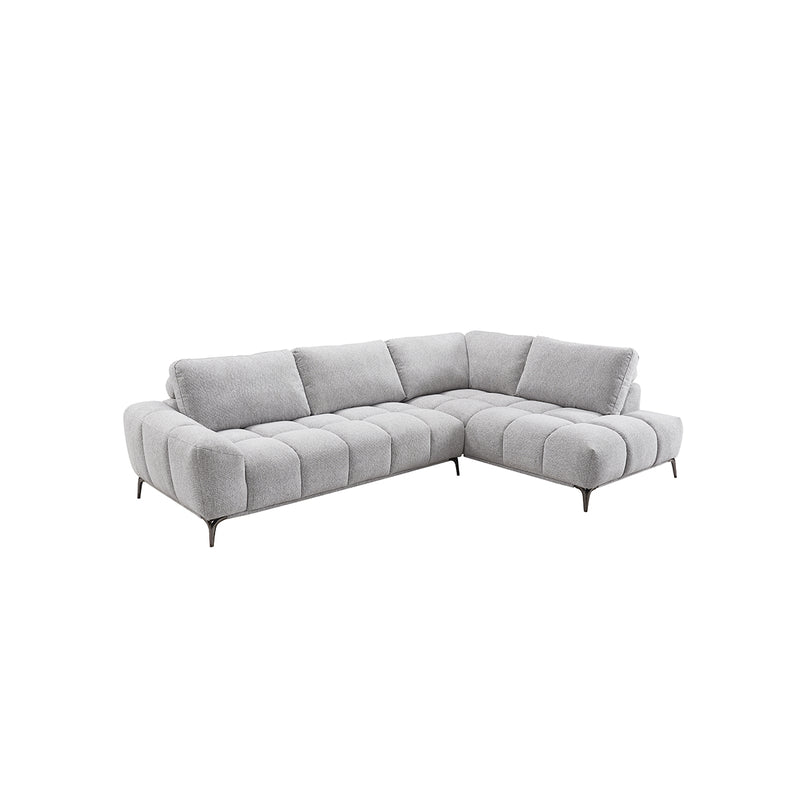 SOFA SECCIONAL ESTACIONARIO EN TELA GRIS Y PATAS CROMADAS