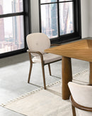 SILLA DE COMEDOR EN TELA BEIGE Y ACABADO DE MADERA