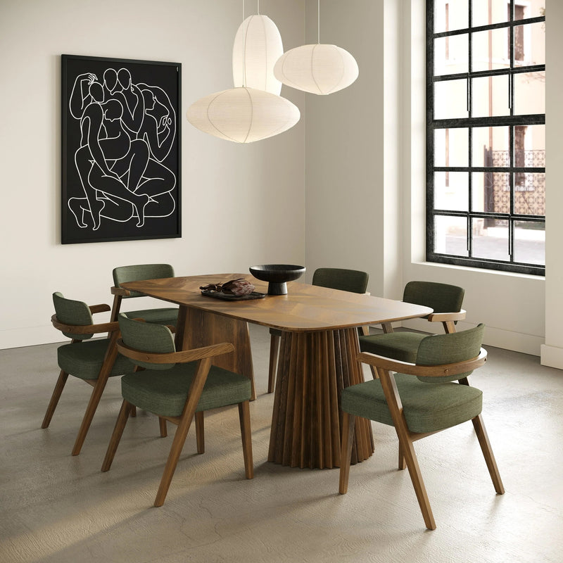 MESA DE COMEDOR ACABADO DE MADERA