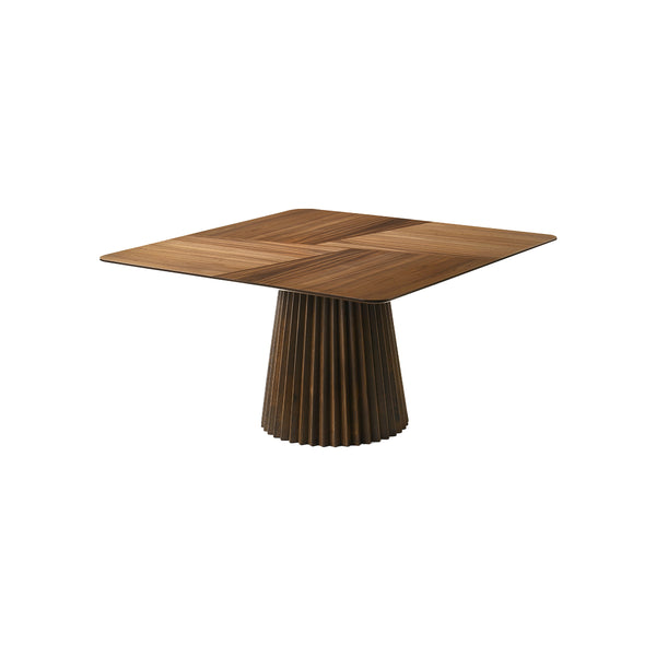 MESA DE COMEDOR ACABADO DE MADERA