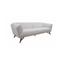 SOFA ESTACIONARIO DE TRES ASIENTOS EN TELA BEIGE CLARO Y PATAS MARRONES