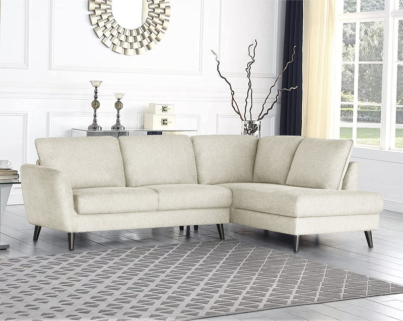 SOFA SECCIONAL ESTACIONARIO EN TELA BEIGE Y PATAS NEGRAS