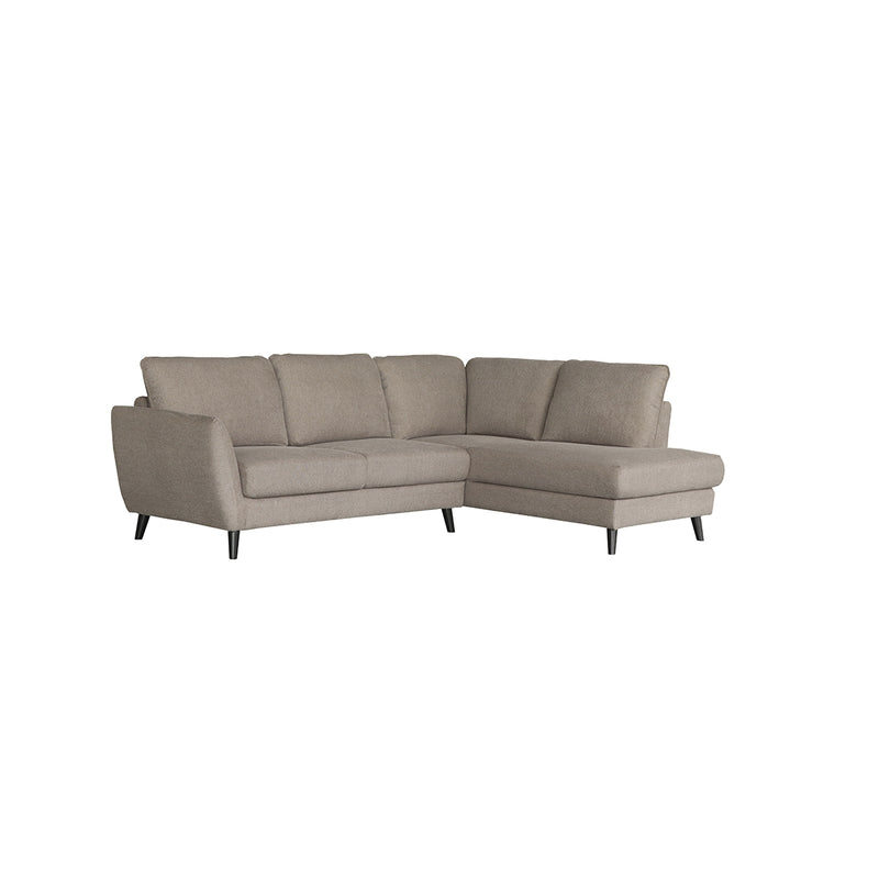 SOFA SECCIONAL ESTACIONARIO EN TELA MARRON Y PATAS NEGRAS