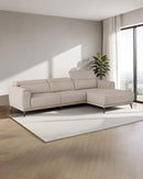 SOFA SECCIONAL ESTACIONARIO EN TELA BEIGE TAUPE Y PATAS NEGRAS