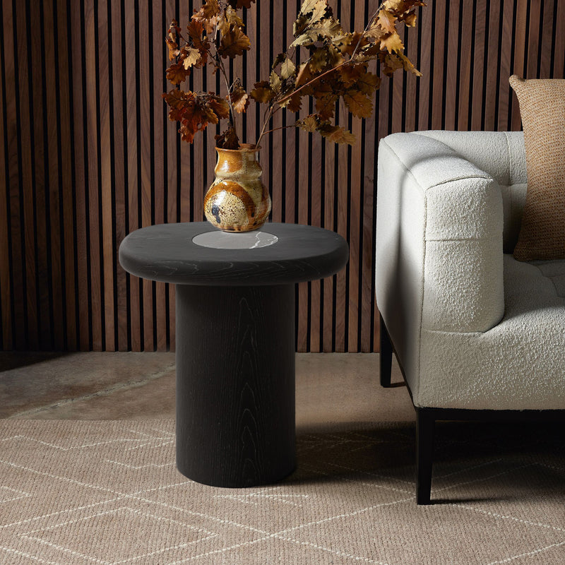 MESA LATERAL EN ACABADO MADERA NEGRA