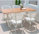 MESA DE COMEDOR DE EXTERIOR TOPE ACABADO DE MADERA Y PATAS BLANCAS