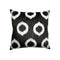 COJIN DECORATIVO CON PATRON EN BLANCO Y NEGRO