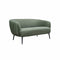 SOFA ESTACIONARIO DE TRES ASIENTOS EN TELA VERDE Y PATAS NEGRAS