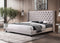 CAMA KING EN TELA BEIGE Y PATAS NEGRAS