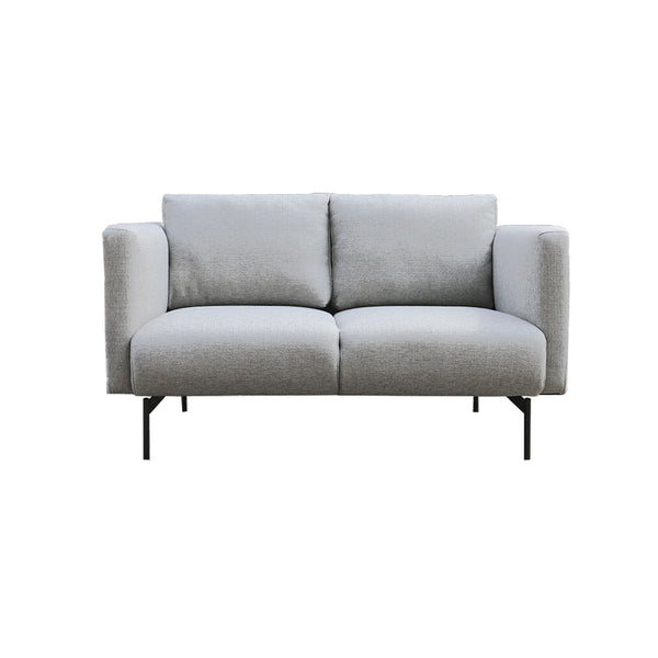 SOFA ESTACIONARIO DE DOS ASIENTOS EN TELA GRIS Y PATAS NEGRAS