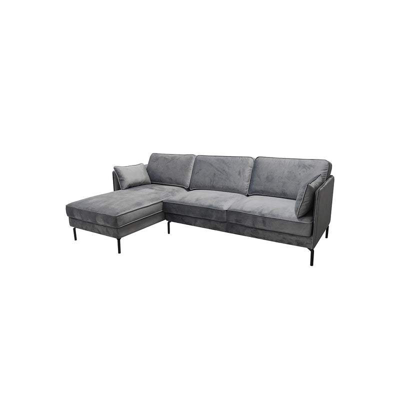 SOFA SECCIONAL ESTACIONARIO TAPIZADO EN TELA GRIS Y PATAS NEGRAS