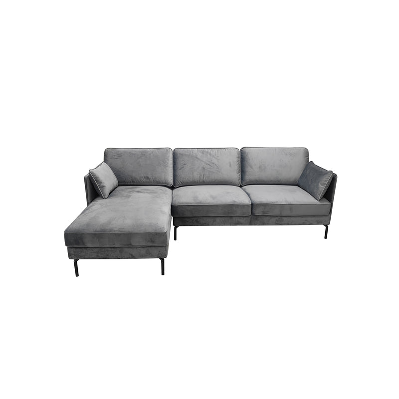 SOFA SECCIONAL ESTACIONARIO TAPIZADO EN TELA GRIS Y PATAS NEGRAS