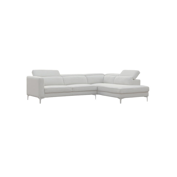 SOFA SECCIONAL ESTACIONARIO DERECHO EN TELA OFF WHITE BEIGE Y PATAS PLATEADAS